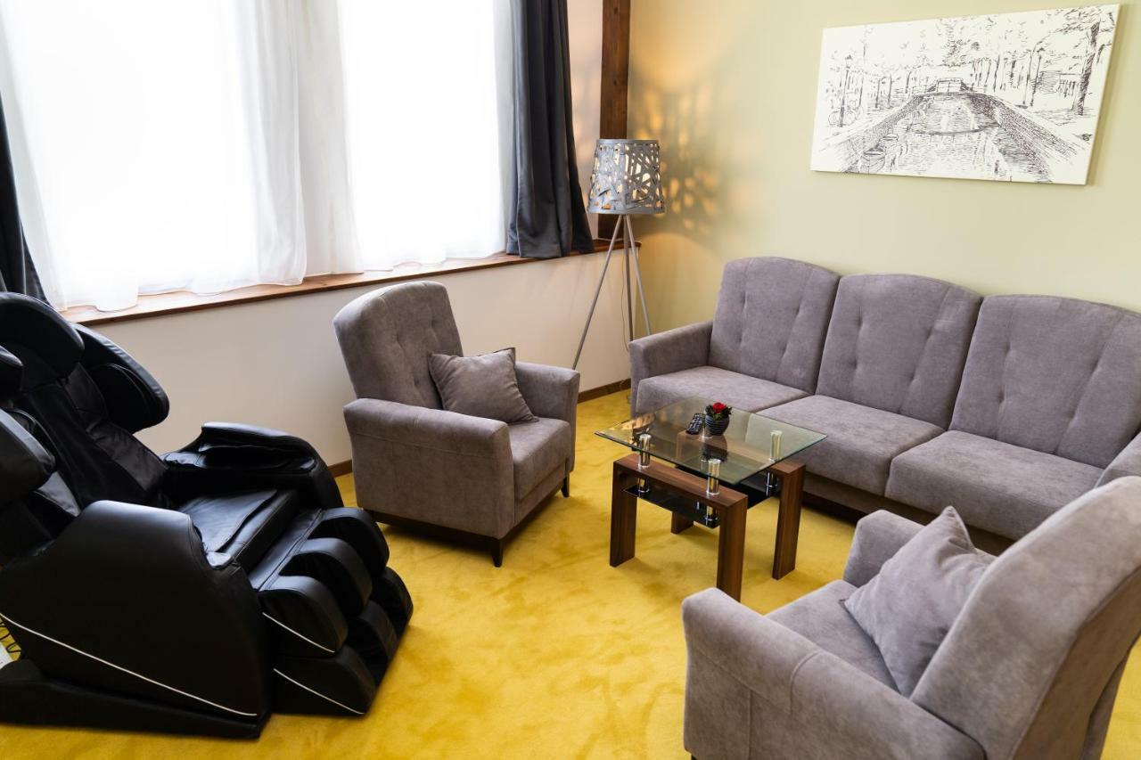 Hotel Kristaly Konferencia & Wellness Ajka المظهر الخارجي الصورة